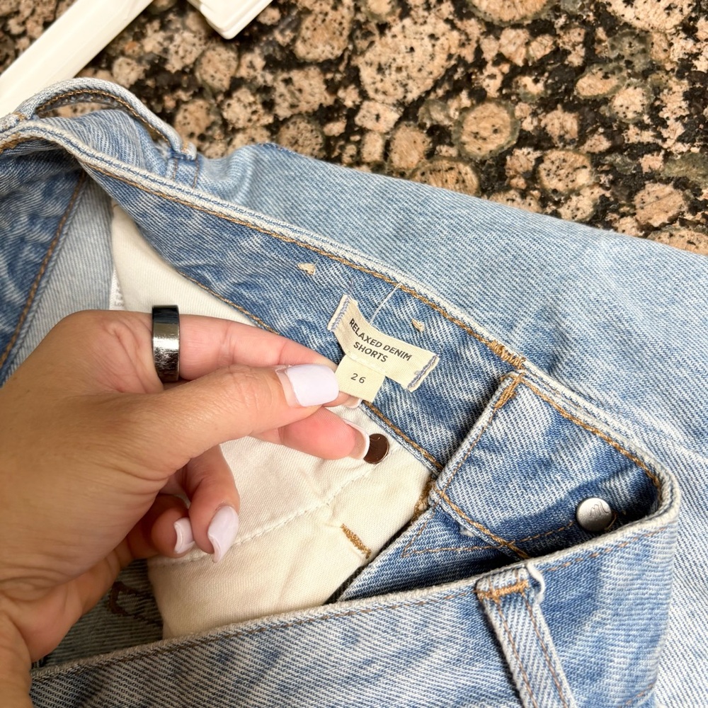 Madewell Relaxed Denim Shorts Womens Medium Wash Blue Distressed Size 26 - Picture 6 of 7